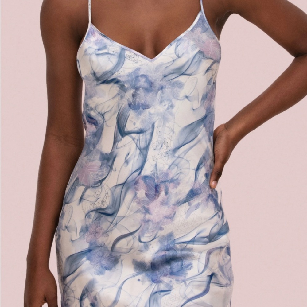 Noelle Wolf Elegant Silk printed marbled Chemise - NWT